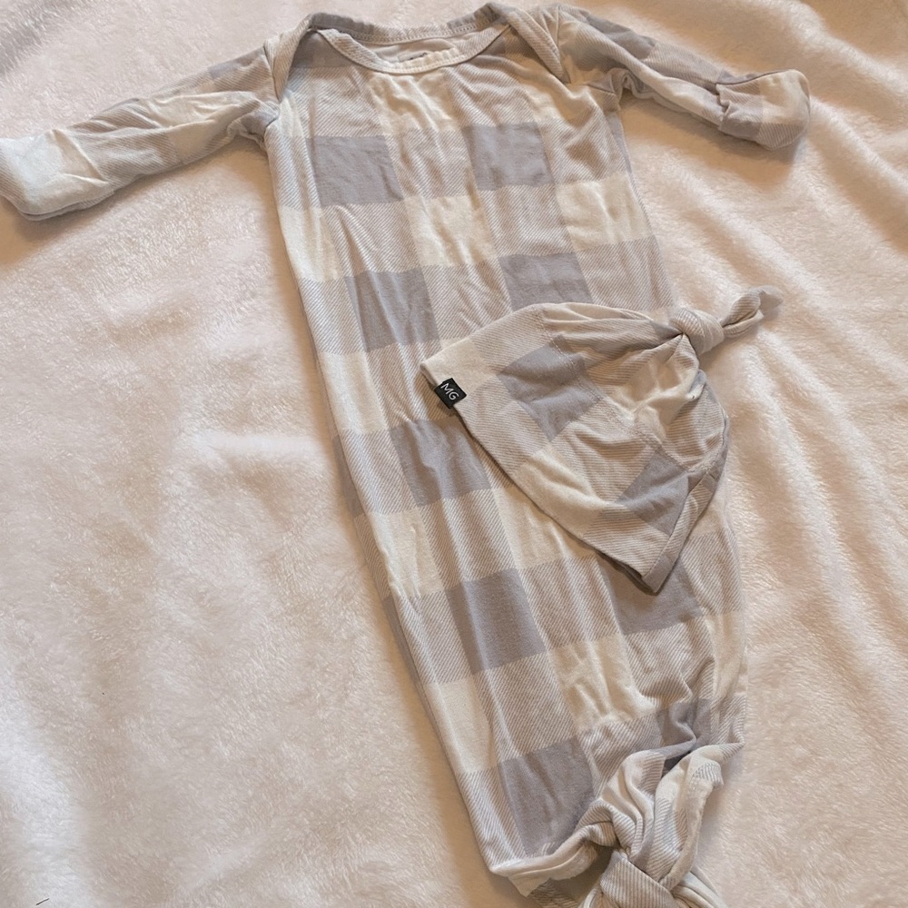Milkmaid Knotted Gown and Hat